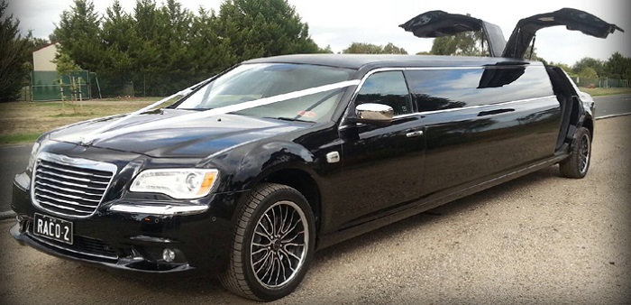 Chrysler 300C Limousine - The Perfect Ride for Any Occasion